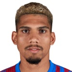 R. Araújo Defender