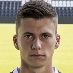 M. Leš Defender