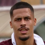 Gustavo Medina Defender