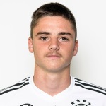 J. Šuver Defender