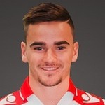 Claude Gonçalves Midfielder