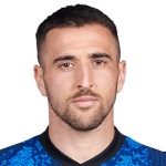M. Vecino Midfielder