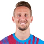L. de Jong Attacker