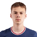 É. Michut Midfielder
