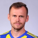 R. Pillár Defender