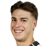 Álvaro Martínez Defender