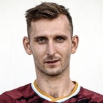 N. Gyömbér Defender