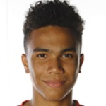 Gustavo Assunção Midfielder