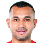 Júnior Morais Defender