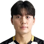 Choi Jun-Yeong Defender