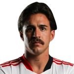 G. Neves Midfielder
